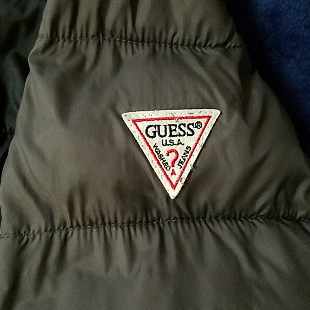 Guess Puffer Jacket - Picture 3 of 3
